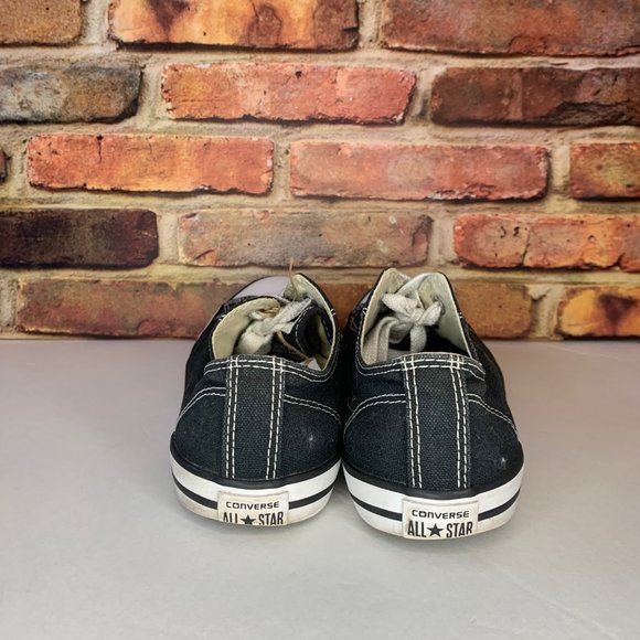 Chuck Taylor All Star Black lows - Kids Size 6 - Picture 2 of 5